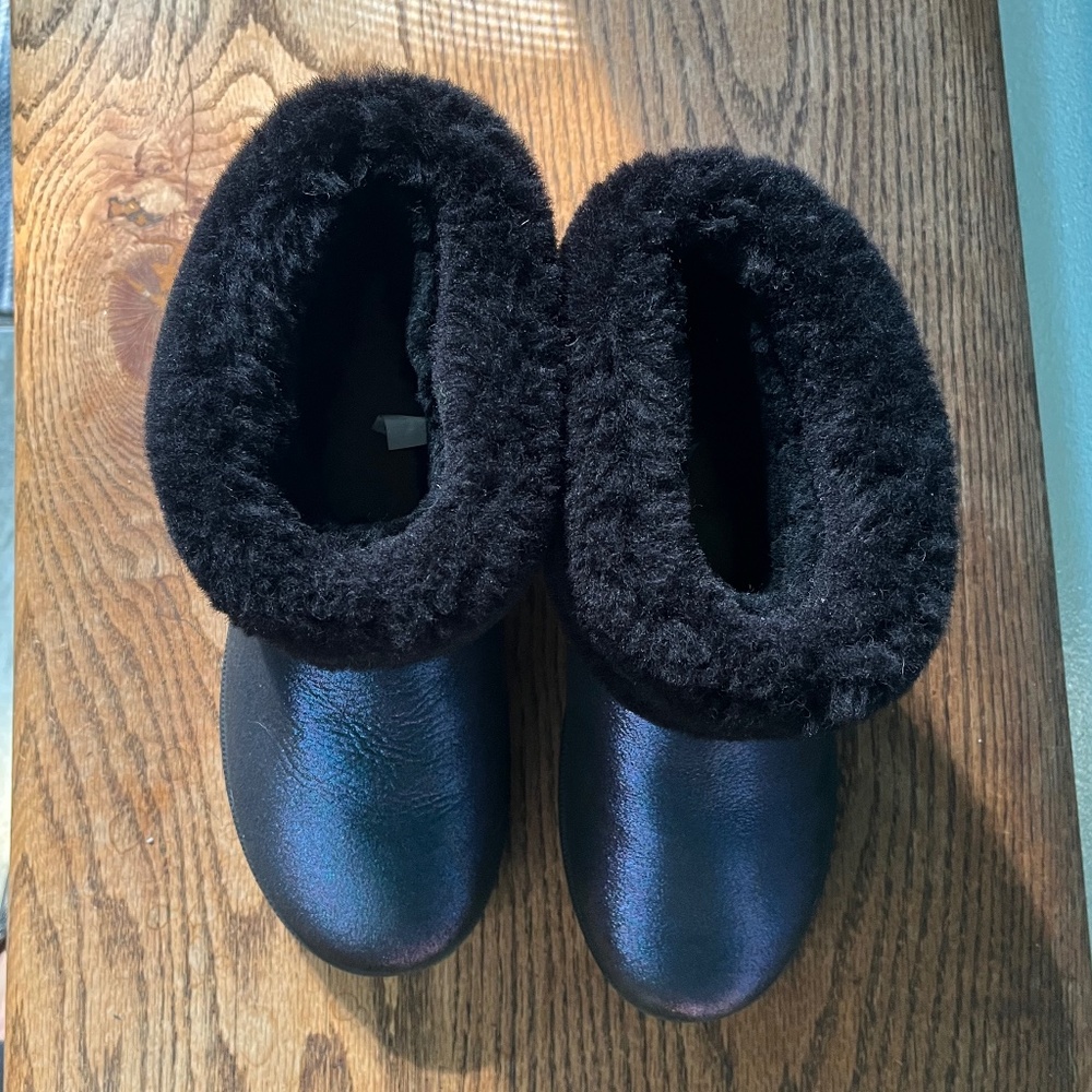 ABEO Boots  Shearling Lined  Two Tone Blue Metallic / Black Suede  Size 7  NWOT - Picture 2 of 9
